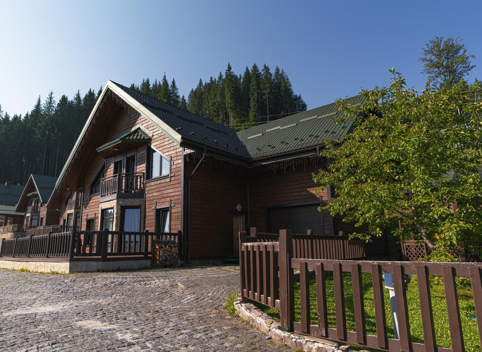Nordian Next To Lift Chalet Bukovel